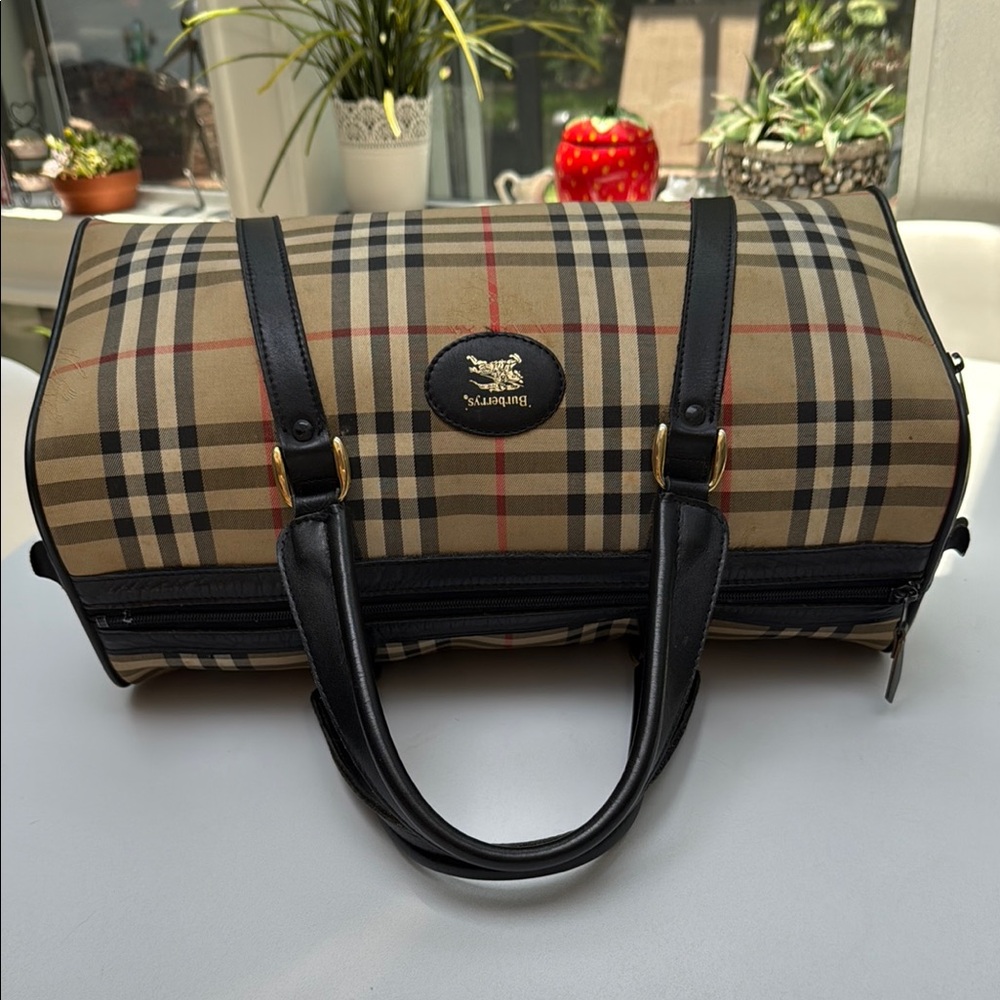 Authentic Burberry Horse Nova Check Leather & Canvas Large Boston Bag - Picture 4 of 15